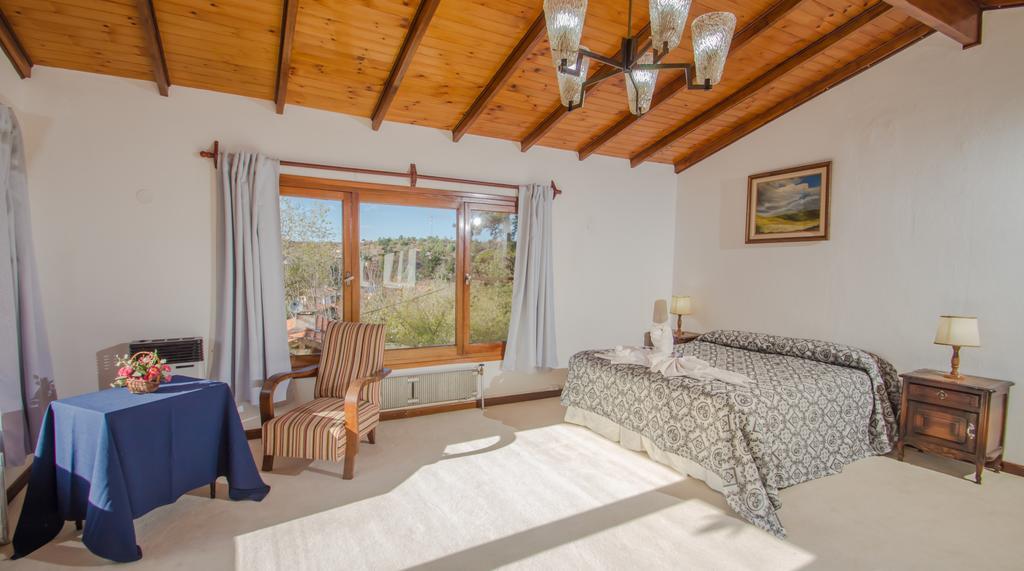 Las Verbenas Hotel La Cumbrecita Luaran gambar